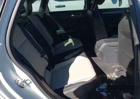 2019 Volkswagen Jetta 1.4T R-Line/1.4T S/1.4T Se из США, поврежденный, VIN 3VWC57BU7KM233765